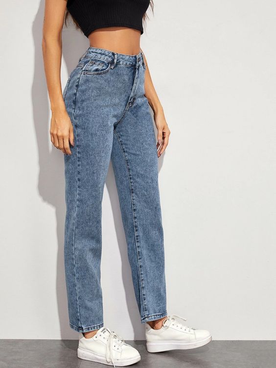 phối đồ cho người lùn với quần jeans ống đứng