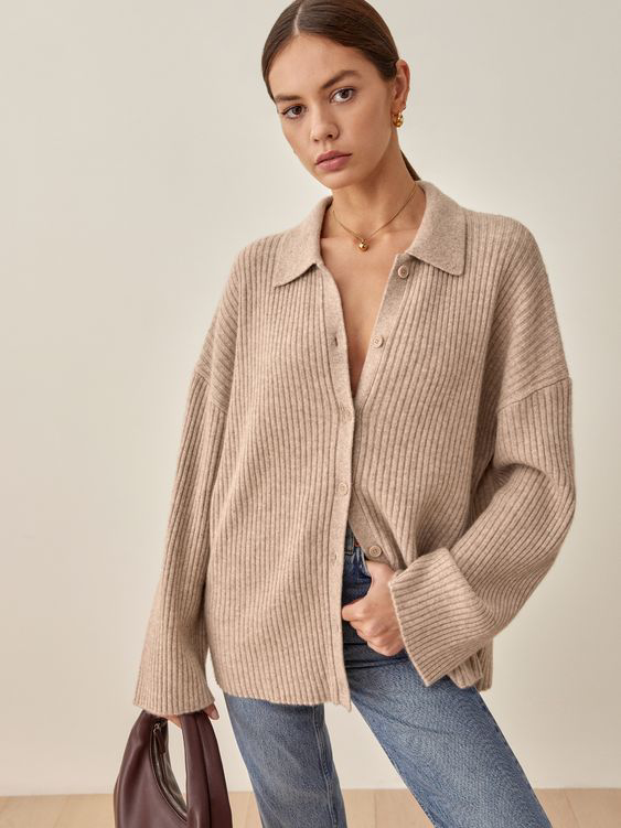 phối đồ với áo cardigan mỏng